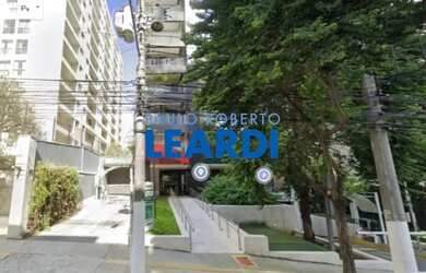 Imagem: O depósito possui 2 Vagas na garagem, 62m² de Área e está