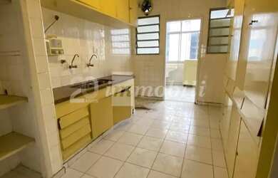 Imagem 7: Higienopolis-SP. Varanda, Guarda roupa, 235m² de Áreae2 Vagas na garagem