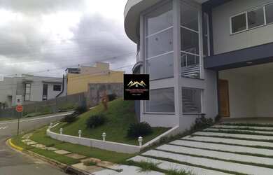 Imagem: A casa em condomínio possui 3 Dormitórios, 2 Banheiros, 2