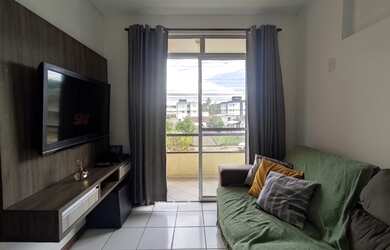 Imagem: O apartamento possui 2 Dormitórios, 1 Banheiro, 2 Vagas na