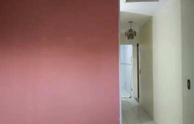 Imagem: A casa possui 3 Dormitórios, 2 Banheiros, 1 Vaga na garagem