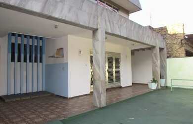 Imagem: A casa possui 5 Dormitórios, 5 Banheiros, 5 Vagas na garagem