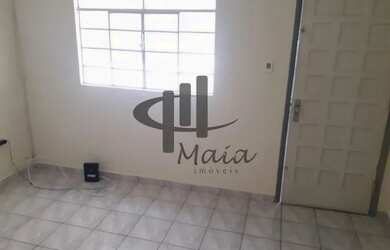 Imagem: A casa possui 1 Dormitório, 1 Banheiro, 4 Vagas na garagem