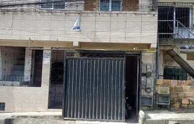 Imagem: A casa possui 1 Dormitório e 1 Banheiro e está localizado