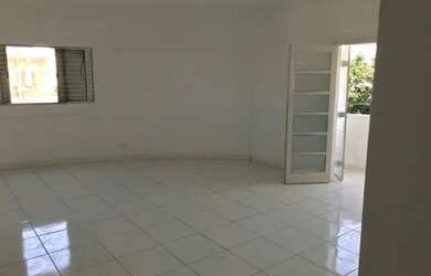 Imagem: O apartamento possui 3 Dormitórios, 1 Banheiro e 116m² de