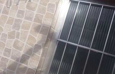 Imagem: A casa possui 2 Dormitórios, 1 Banheiro e está localizado