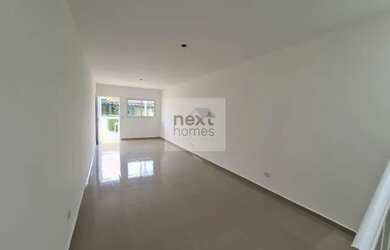 Imagem: A casa possui 3 Dormitórios, 3 Banheiros, 2 Vagas na garagem