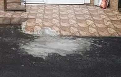 Imagem: A casa possui 1 Dormitório, 1 Banheiro, 1 Vaga na garagem e