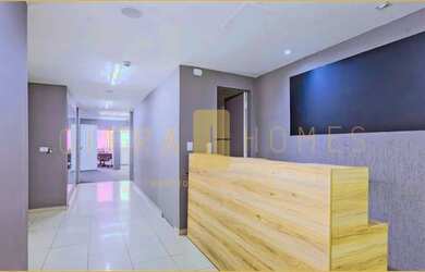 Imagem: O depósito possui 2 Vagas na garagem e 163m² de Área e está