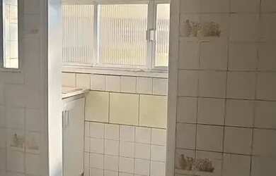 Imagem 8: Imóvel para aluguel possui 65 metros quadrados com 2 quartos em Rubem...