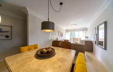 Imagem: O apartamento possui 3 Dormitórios, 2 Banheiros, 2 Vagas na