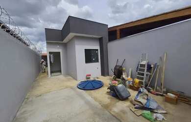 Imagem 3: Casa para Venda em Montes Claros, Independência, 3 dormitórios, 1 banheiro, 2 vagas