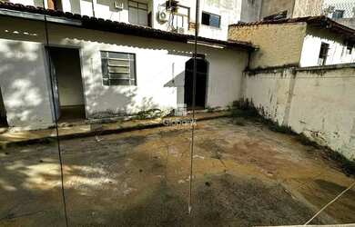 Imagem 14: Casa em Montes Claros, no bairro Melo, à venda