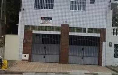 Imagem: A casa possui 2 Dormitórios, 2 Banheiros, 2 Vagas na garagem