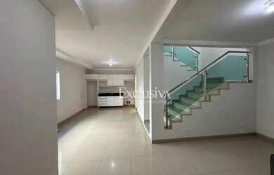 Imagem: A casa em condomínio possui 3 Dormitórios, 3 Banheiros, 2