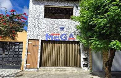 Imagem: A casa possui 3 Dormitórios, 2 Banheiros, 80m² de Área e