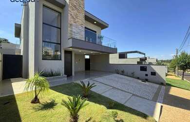 Imagem: A casa em condomínio possui 3 Dormitórios, 5 Banheiros, 4