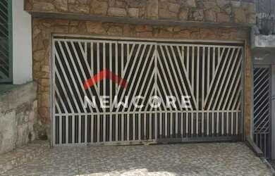 Imagem: A casa possui 2 Dormitórios, 1 Banheiro, 2 Vagas na garagem