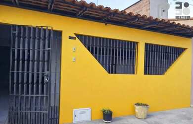 Imagem: A casa possui 2 Dormitórios, 1 Banheiro, 1 Vaga na garagem