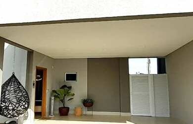 Imagem: A casa em condomínio possui 3 Dormitórios, 4 Banheiros, 2