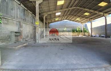 Imagem: O depósito possui 700m² de Área e está localizado em Água