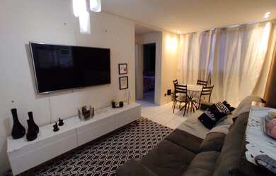 Imagem: O apartamento possui 2 Dormitórios, 1 Banheiro, 1 Vaga na garagem