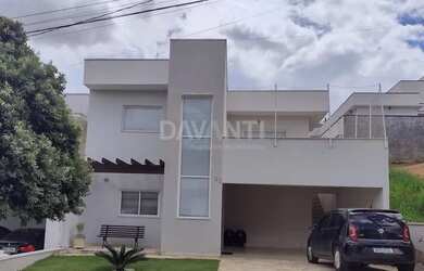 Imagem: A casa em condomínio possui 3 Dormitórios, 3 Banheiros, 2