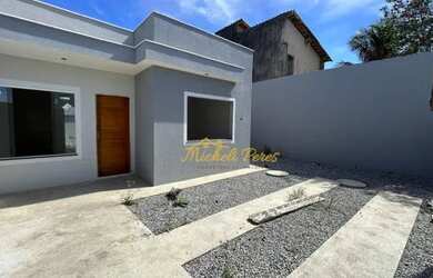 Imagem: A casa possui 2 Dormitórios, 2 Banheiros, 1 Vaga na garagem