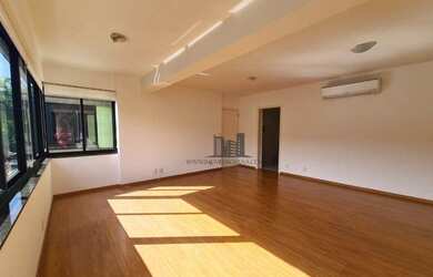 Imagem: O apartamento possui 2 Dormitórios, 2 Banheiros, 96m² de Área