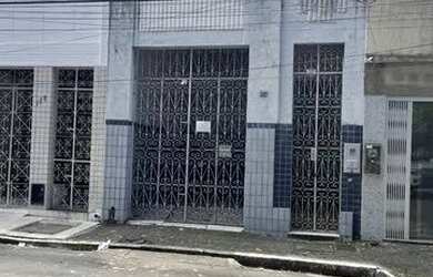 Imagem: A casa possui 3 Dormitórios, 2 Banheiros, 1 Vaga na garagem