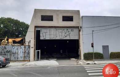 Imagem: O depósito possui 800m² de Área e está localizado em Vila