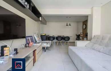 Imagem: O apartamento possui 2 Dormitórios, 2 Banheiros, 2 Vagas na