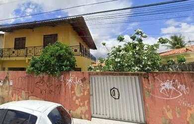 Imagem: A casa possui 5 Dormitórios, 5 Banheiros, 5 Vagas na garagem