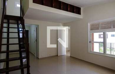 Imagem: A casa em condomínio possui 3 Dormitórios, 2 Banheiros, 1