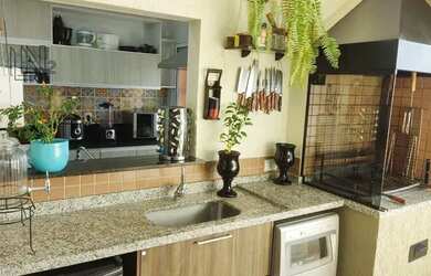 Imagem: O apartamento possui 3 Dormitórios, 1 Banheiro, 2 Vagas na