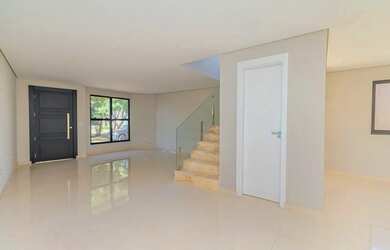 Imagem: A casa em condomínio possui 3 Dormitórios, 4 Banheiros, 2