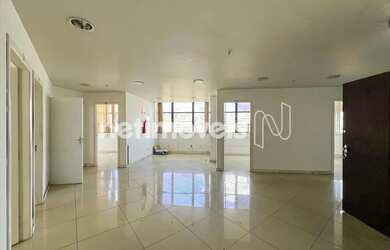 Imagem: O depósito possui 161m² de Área e está localizado em Centro