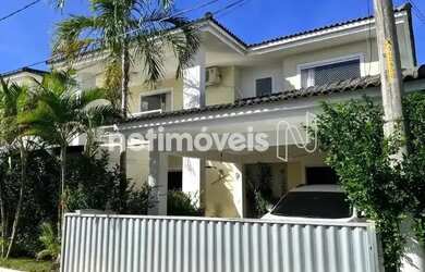 Imagem: A casa em condomínio possui 4 Dormitórios, 3 Banheiros, 2