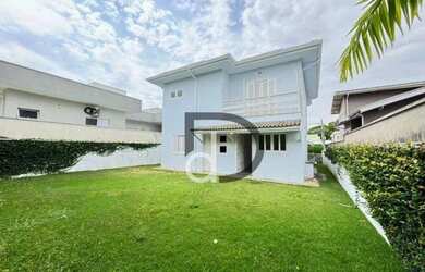 Imagem: A casa em condomínio possui 3 Dormitórios, 4 Banheiros, 4