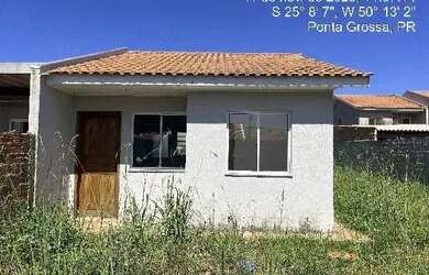 Imagem: A casa possui 2 Dormitórios, 1 Banheiro, 1 Vaga na garagem