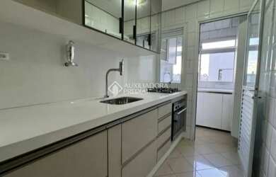 Imagem 7: Apartamento 3 dormitórios sendo 1 suíte, andar alto, 1 vaga livre ,...