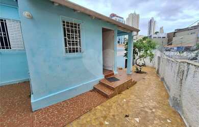 Imagem: A casa possui 2 Dormitórios, 1 Banheiro, 1 Vaga na garagem