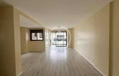 Imagem: O apartamento possui 3 Dormitórios, 3 Banheiros, 2 Vagas na