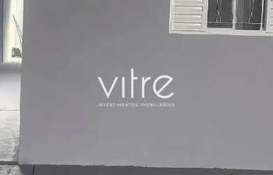 Imagem: A casa possui 2 Dormitórios, 2 Banheiros, 1 Vaga na garagem