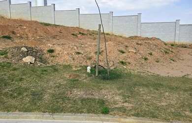 Imagem: O terreno possui 378m² de Área e está localizado em Campinas