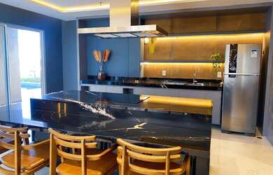 Imagem: O apartamento possui 1 Dormitório, 1 Banheiro, 1 Vaga na garagem