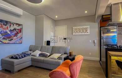 Imagem: O apartamento possui 2 Dormitórios, 1 Banheiro, 2 Vagas na