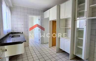 Imagem: O apartamento possui 3 Dormitórios, 5 Banheiros, 2 Vagas na