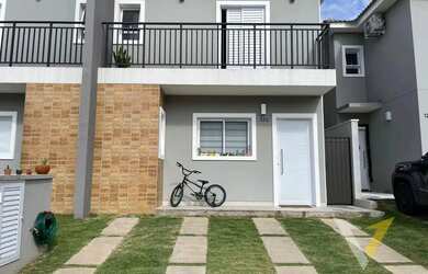 Imagem: A casa em condomínio possui 3 Dormitórios, 3 Banheiros, 2