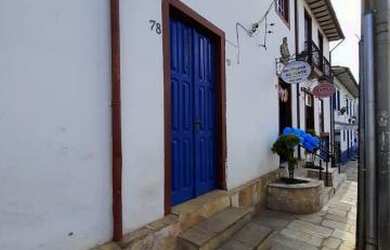 Imagem: A kitnet possui 1 Dormitório, 1 Banheiro, 1 Vaga na garagem